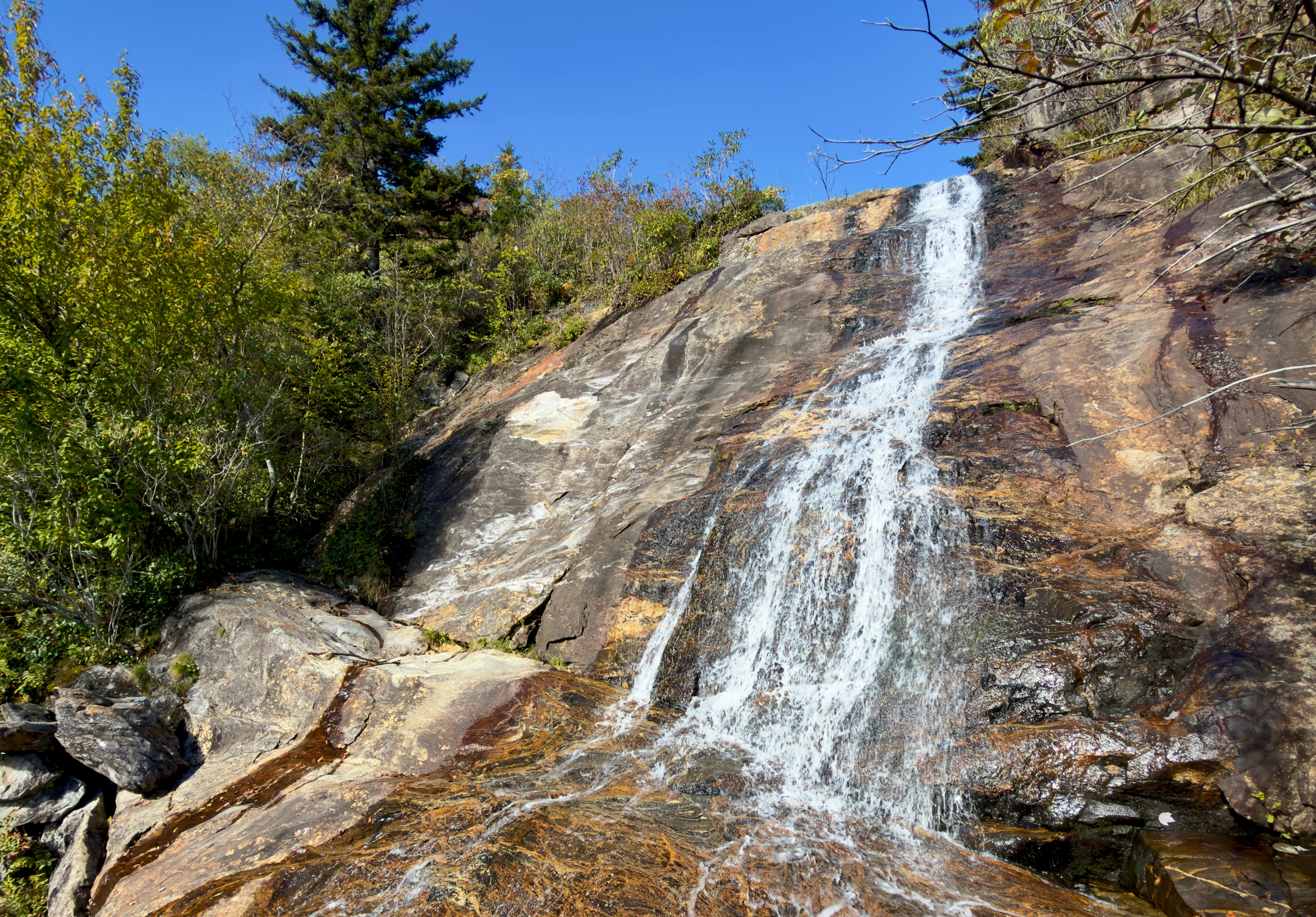 A great fall waterfall hike in Asheville